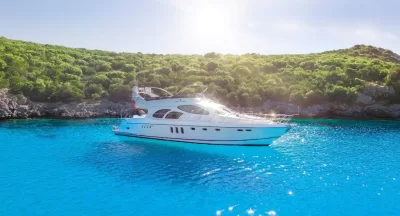 Luna Yacht