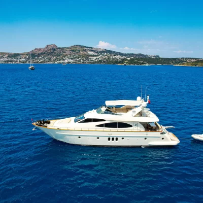 King Henry Yacht